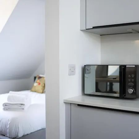 Bright & Beautiful Flat In Bristol! شقة