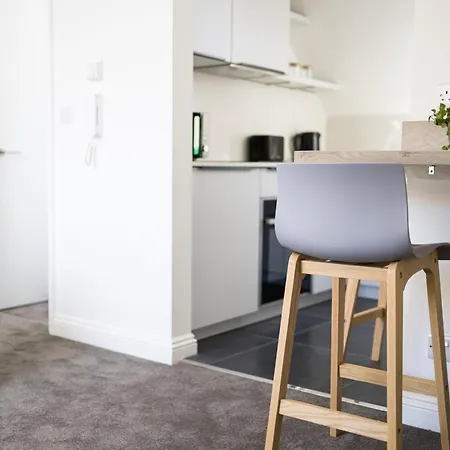 Bright & Beautiful Flat In Bristol! شقة