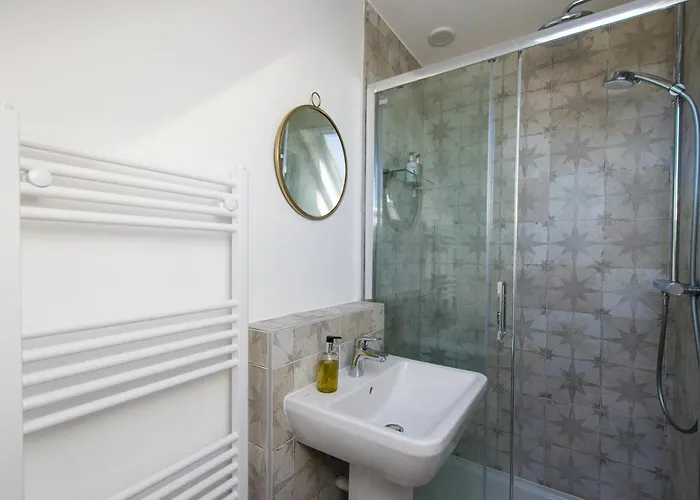 Bright & Beautiful Flat In Bristol! Bristol