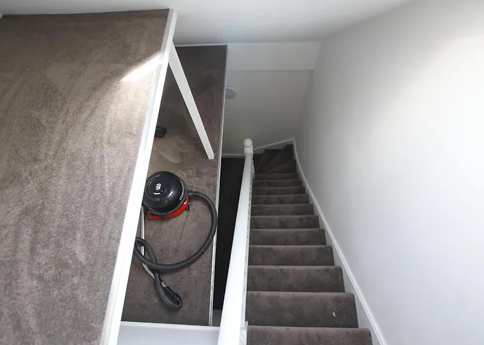 Bright & Beautiful Flat In Bristol!