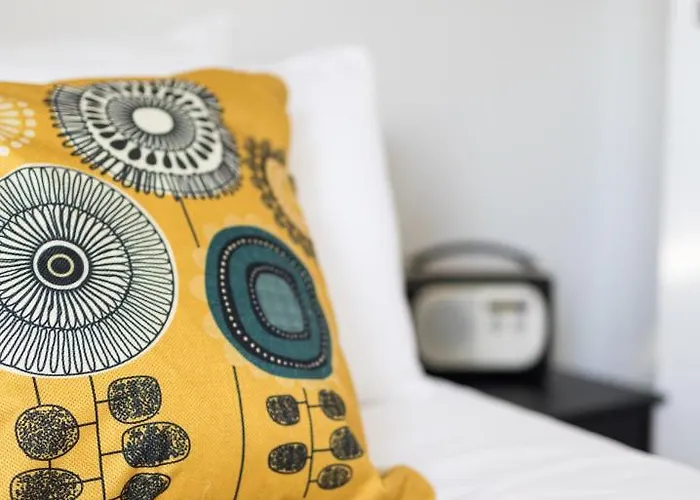 Daire Bright & Beautiful Flat In Bristol! Bristol