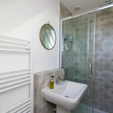 Bright & Beautiful Flat In Bristol! Бристоль