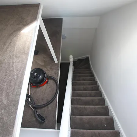 Bright & Beautiful Flat In Bristol!